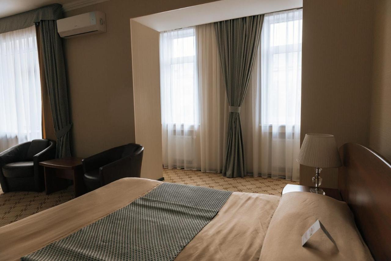 Medeu Hotel Qostanaj Buitenkant foto